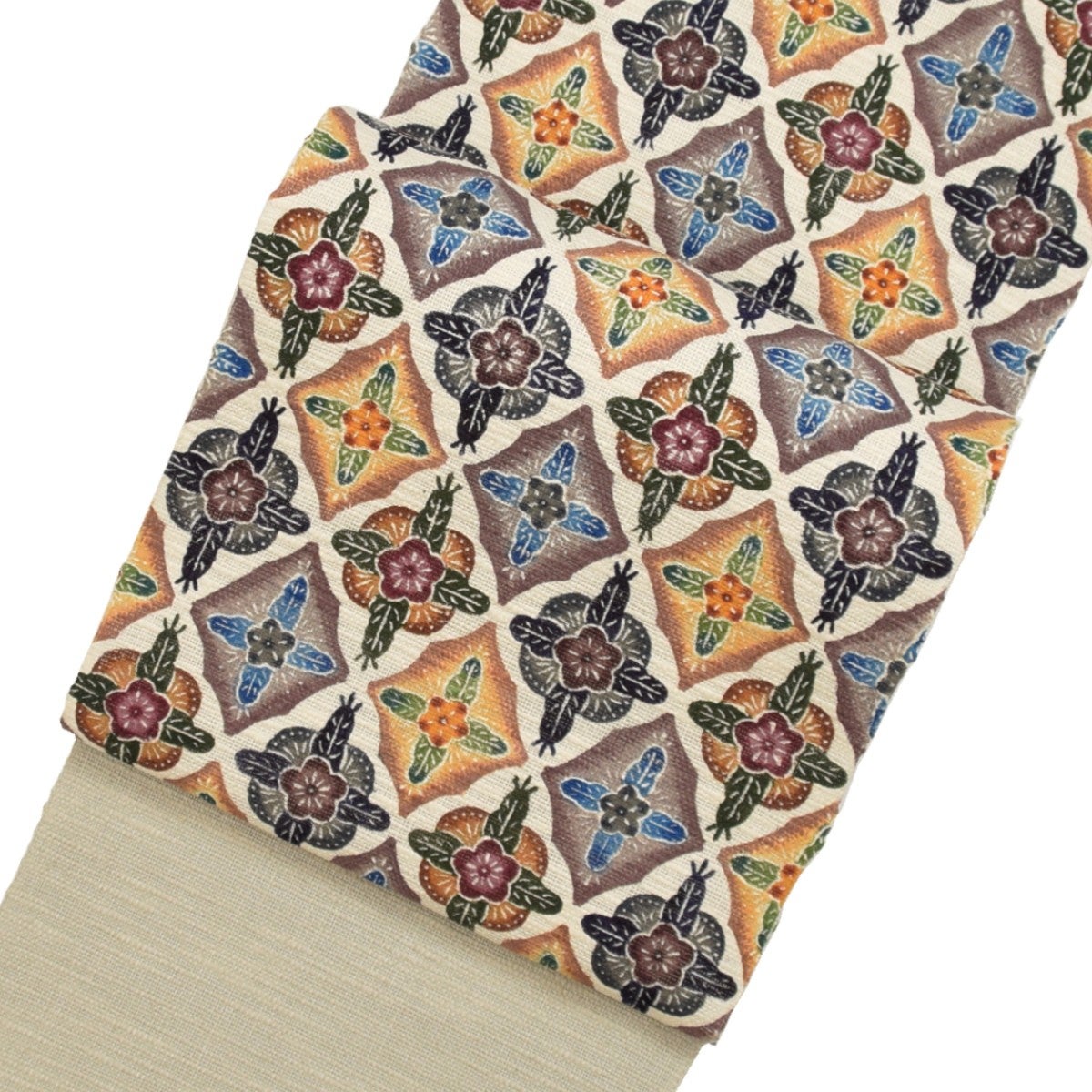 本場大島紬の龍郷柄、しかも正藍の品を特価でお安くご提案いたします